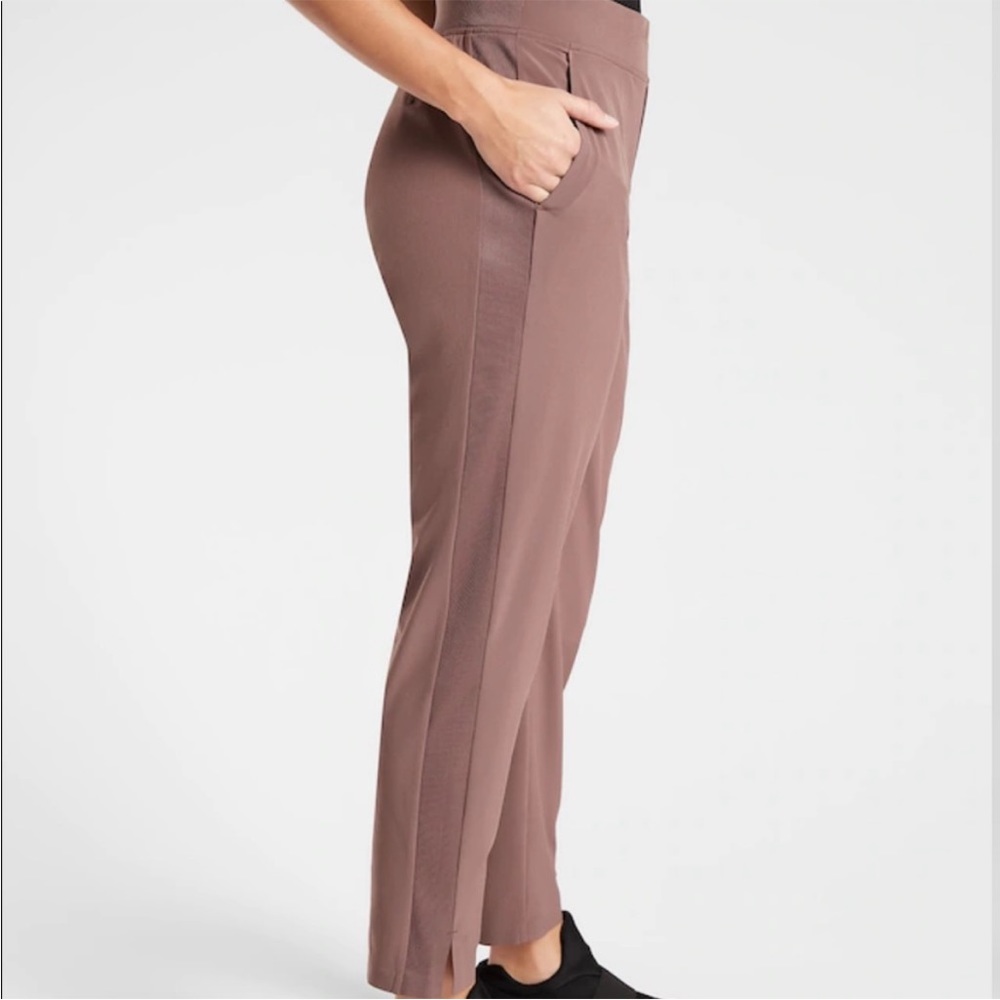 Athleta Brooklyn Ankle pant size 2 - like new - mineral brown